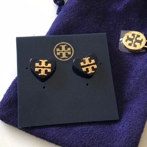 Tory Burch tilsim logo heart earrings - navy